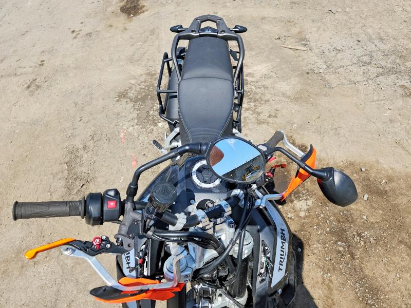 64664056 :رقم المزاد ، SMTE64DF6MTAF5017 vin ، 2021 Triumph Motorcycle Tiger مزاد بيع