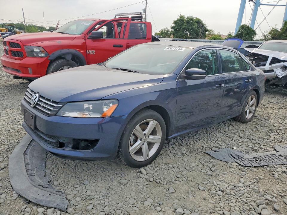 65278766 :رقم المزاد ، 1VWBN7A33DC136362 vin ، 2013 Volkswagen Passat مزاد بيع