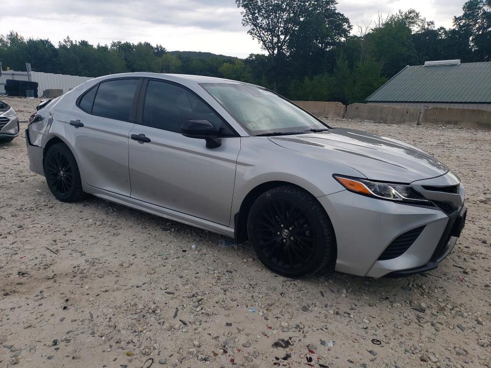67133826 :رقم المزاد ، 4T1G11AK2LU327221 vin ، 2020 Toyota Camry مزاد بيع