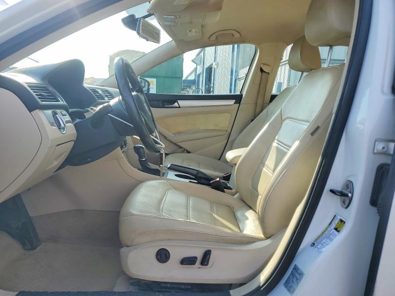 64552456 :رقم المزاد ، 1VWBH7A39DC128676 vin ، 2013 Volkswagen Passat مزاد بيع