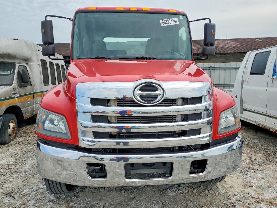 66822136 :رقم المزاد ، 5PVNJ8JT1E4S55119 vin ، 2014 Hino 258/268 مزاد بيع