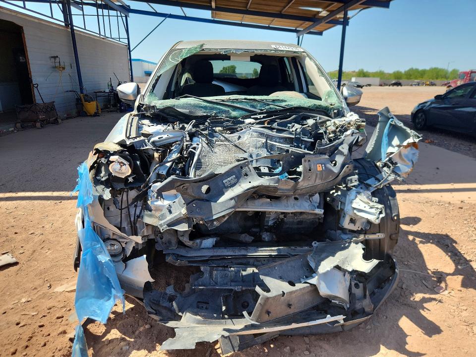 64142916 :رقم المزاد ، JM3KE2CY8F0533026 vin ، 2015 Mazda Cx-5 مزاد بيع