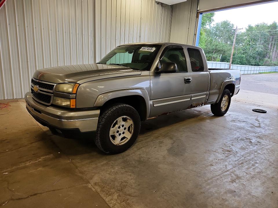66474636 :رقم المزاد ، 2GCEK19B161135611 vin ، 2006 Chevrolet Silverado مزاد بيع