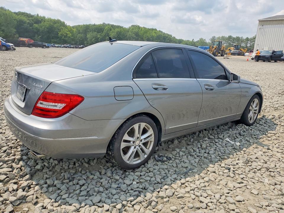 2012 Mercedes-benz C მანქანა იყიდება აუქციონზე, vin: WDDGF8BB5CA646942, აუქციონის ნომერი: 65220216