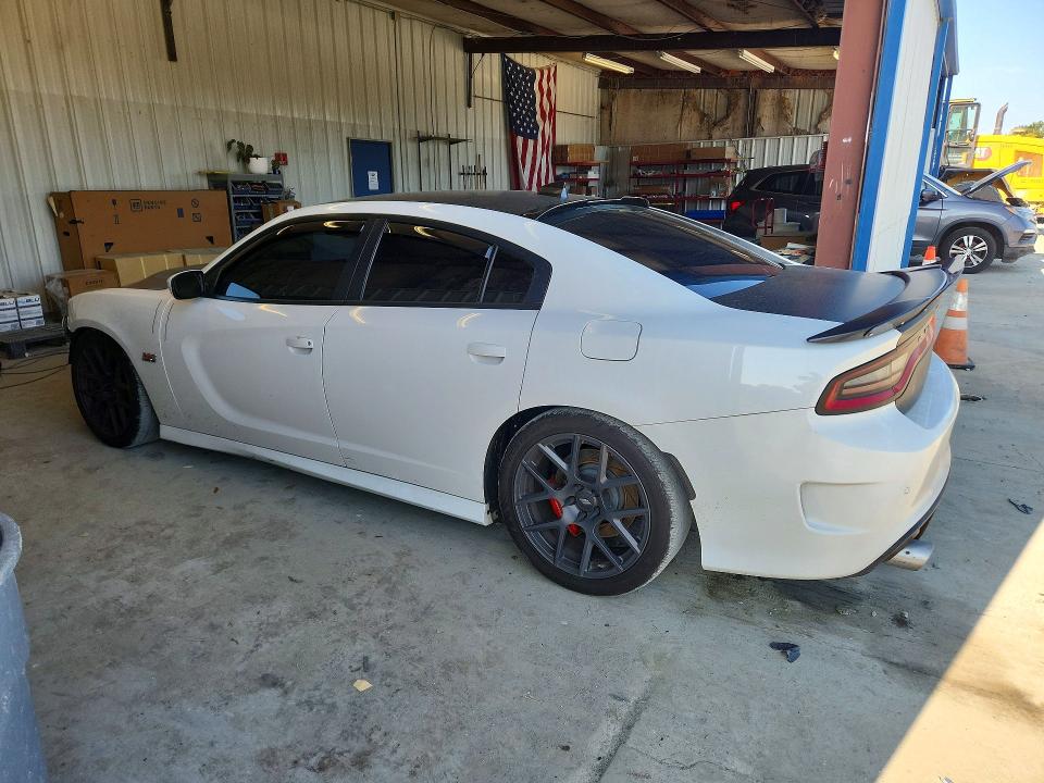 65739716 :رقم المزاد ، 2C3CDXGJ1FH892647 vin ، 2015 Dodge Charger مزاد بيع