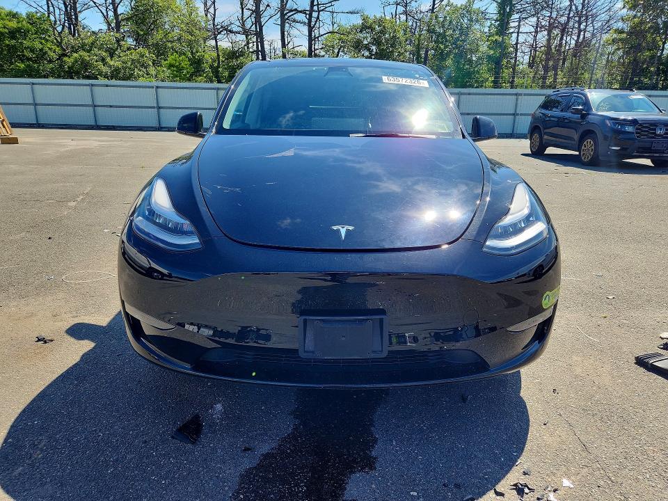 2022 Tesla Model Y მანქანა იყიდება აუქციონზე, vin: 7SAYGDEE2NA007518, აუქციონის ნომერი: 63572326