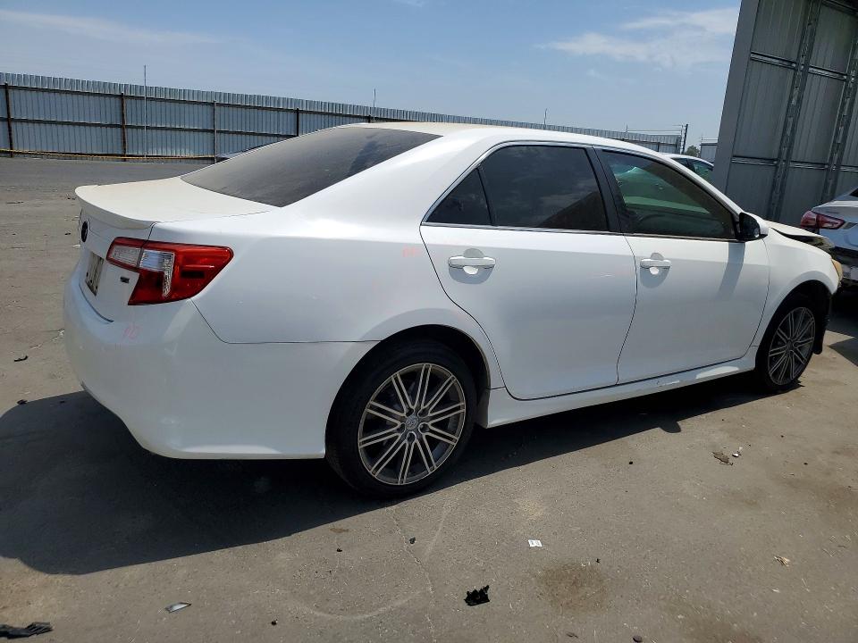 2014 Toyota Camry მანქანა იყიდება აუქციონზე, vin: 4T1BF1FK9EU333380, აუქციონის ნომერი: 63263276