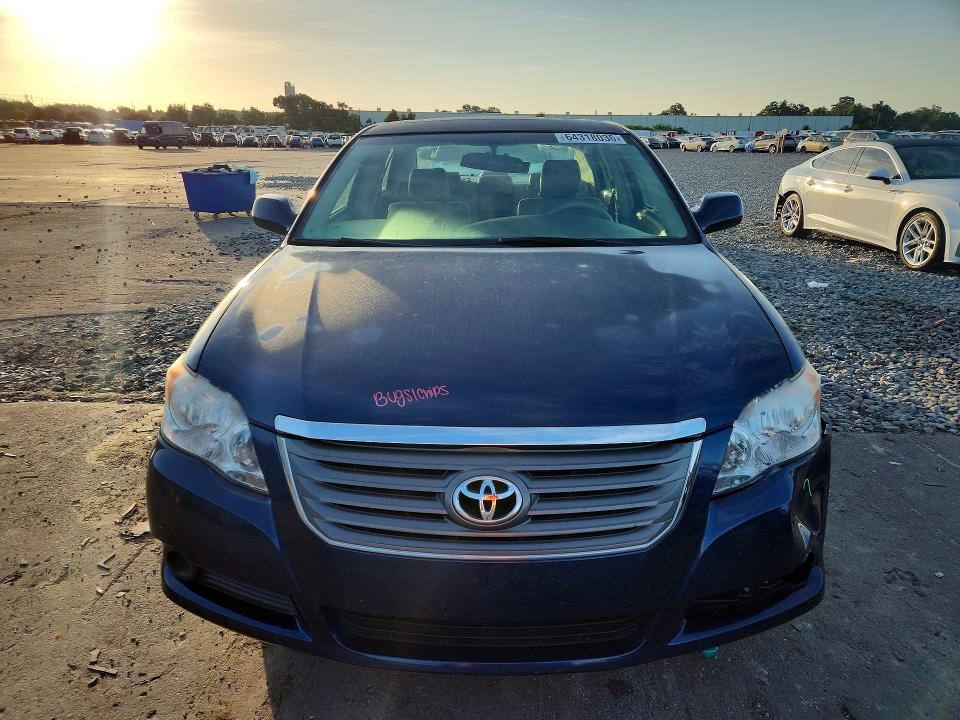 64318036 :رقم المزاد ، 4T1BK36B28U288553 vin ، 2008 Toyota Avalon مزاد بيع