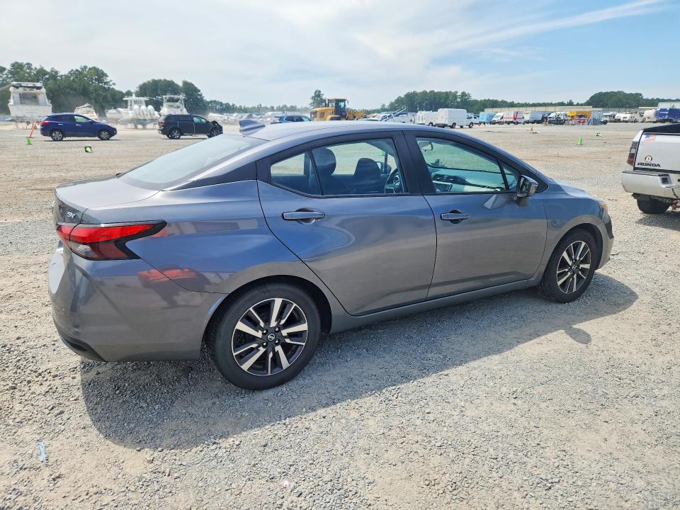 66266396 :رقم المزاد ، 3N1CN8EV8ML808271 vin ، 2021 Nissan Versa مزاد بيع