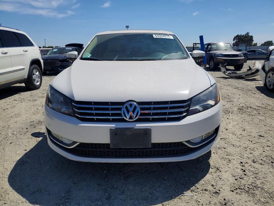 Продажа на аукционе авто 2012 Volkswagen Passat, vin: 1VWCM7A39CC079431, номер лота: 64504916