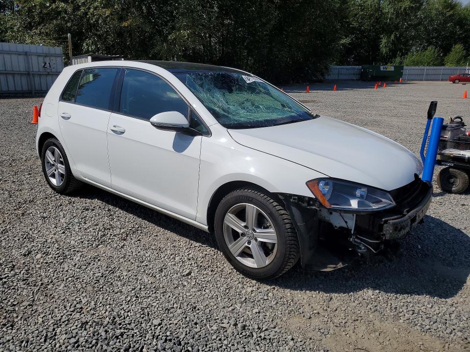 2017 Volkswagen Golf მანქანა იყიდება აუქციონზე, vin: 3VW217AUXHM006829, აუქციონის ნომერი: 64778296