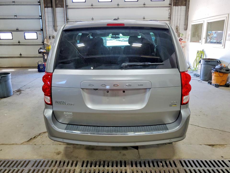 63879186 :رقم المزاد ، 2C4RDGCG9GR311276 vin ، 2016 Dodge Grand Caravan مزاد بيع
