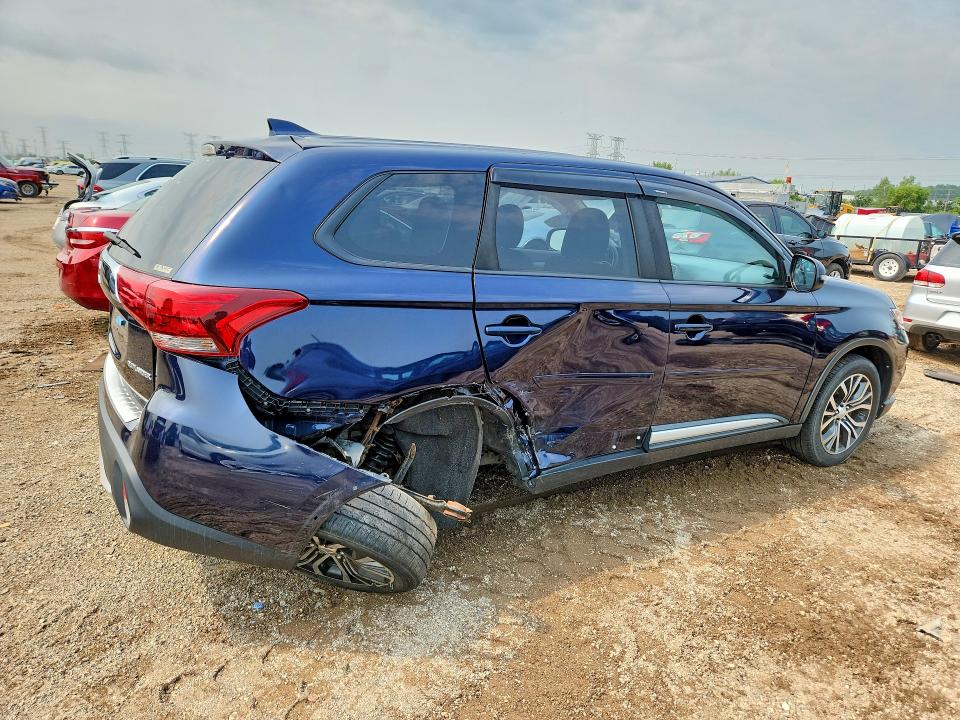 64149186 :رقم المزاد ، JA4AZ3A30HZ051388 vin ، 2017 Mitsubishi Outlander مزاد بيع
