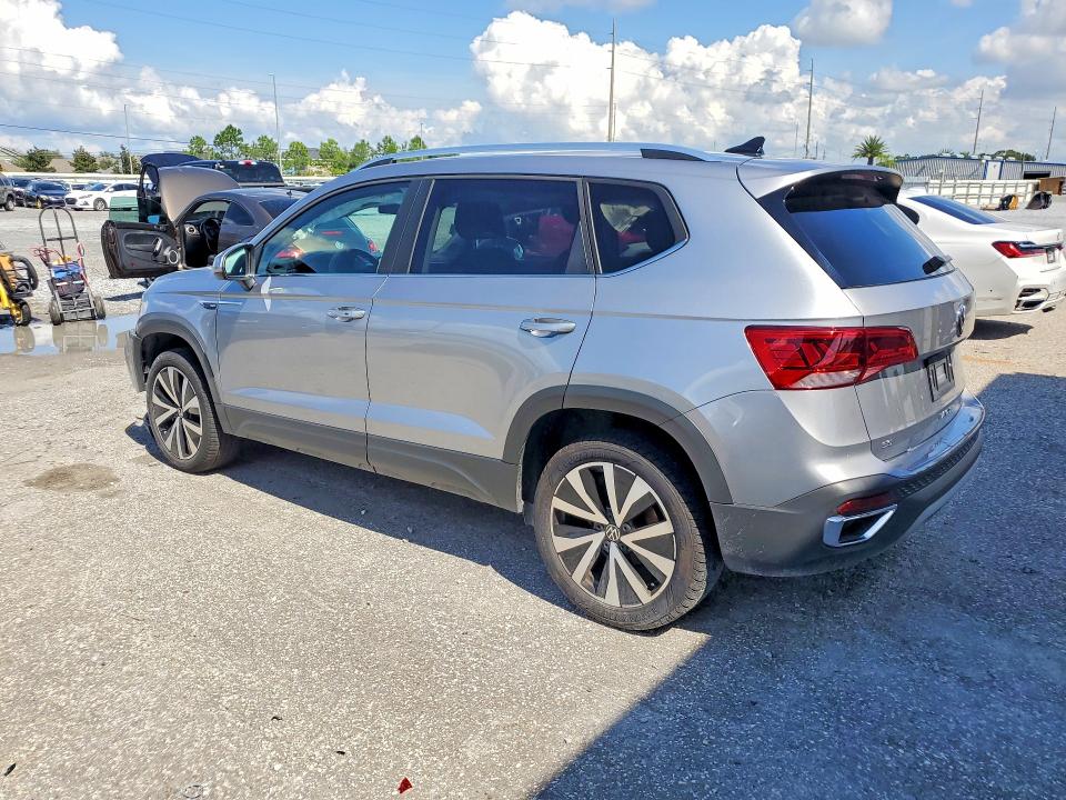 Продаж на аукціоні авто 2022 Volkswagen Taos, vin: 3VVRX7B21NM054374, номер лоту: 66123576
