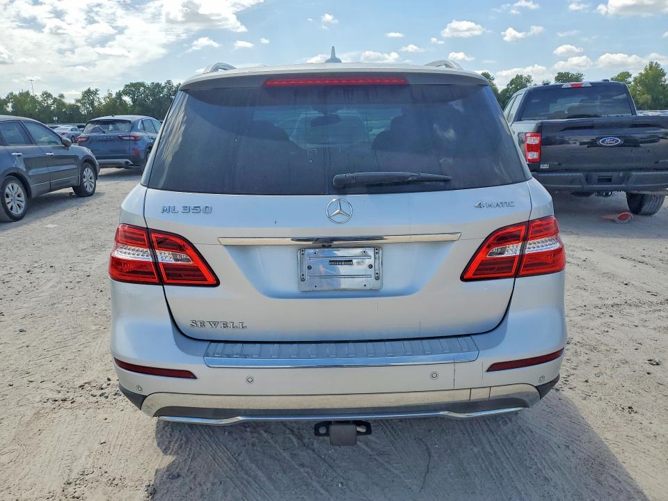 65759636 :رقم المزاد ، 4JGDA5HB0CA017845 vin ، 2012 Mercedes-benz Ml مزاد بيع