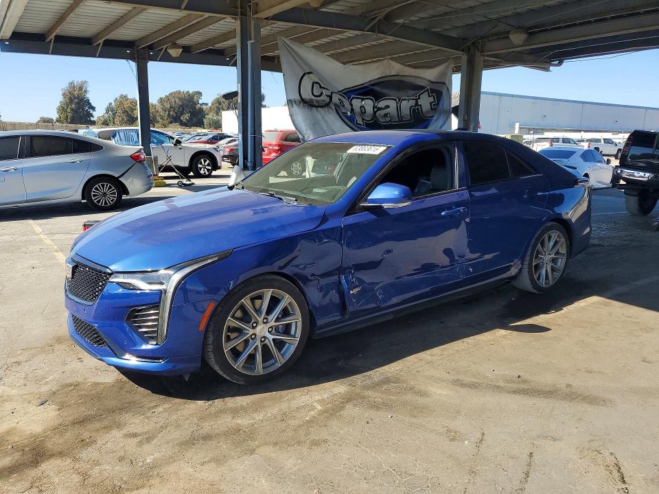 63883616 :رقم المزاد ، 1G6DD5RL0L0123479 vin ، 2020 Cadillac Ct4-v مزاد بيع