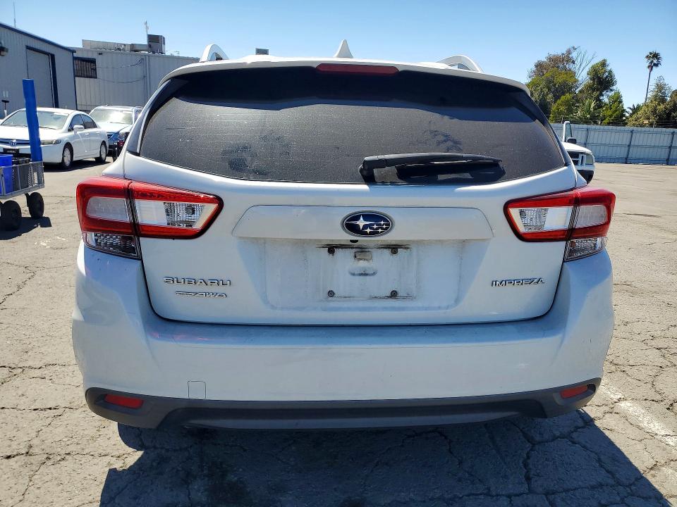65938496 :رقم المزاد ، 4S3GTAD62J3709345 vin ، 2018 Subaru Impreza مزاد بيع
