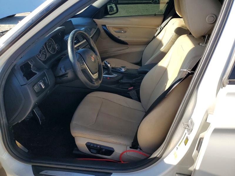 62434946 :رقم المزاد ، WBA8B9G56JNU99441 vin ، 2018 Bmw 330 مزاد بيع