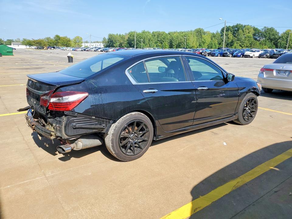 2016 Honda Accord მანქანა იყიდება აუქციონზე, vin: 1HGCR2F5XGA228613, აუქციონის ნომერი: 66240886