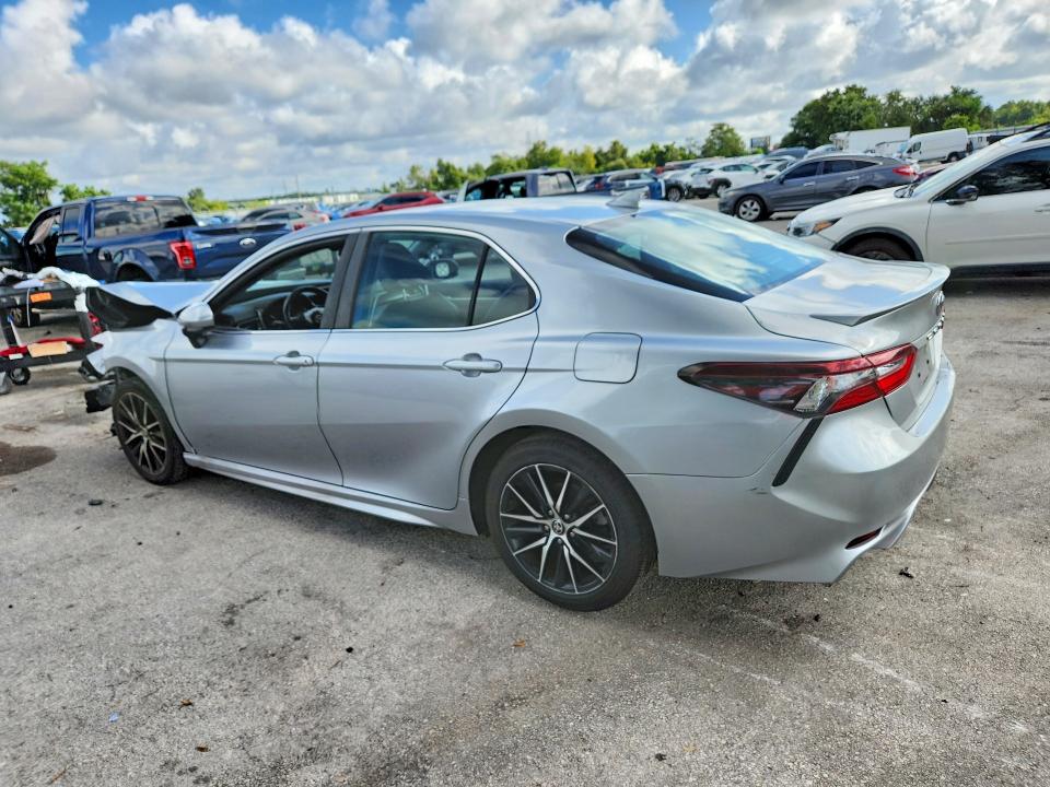Aukcja sprzedaży 2021 Toyota Camry, vin: 4T1G11AK7MU518019, numer aukcji: 64487026