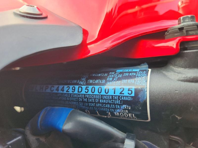 63624516 :رقم المزاد ، MLHPC4429D5000125 vin ، 2013 Honda Cbr500 مزاد بيع