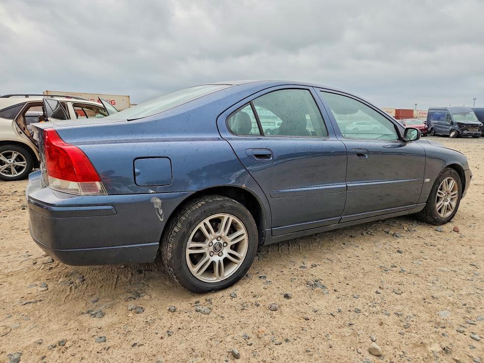 2006 Volvo S60 მანქანა იყიდება აუქციონზე, vin: YV1RH592562509025, აუქციონის ნომერი: 63620336