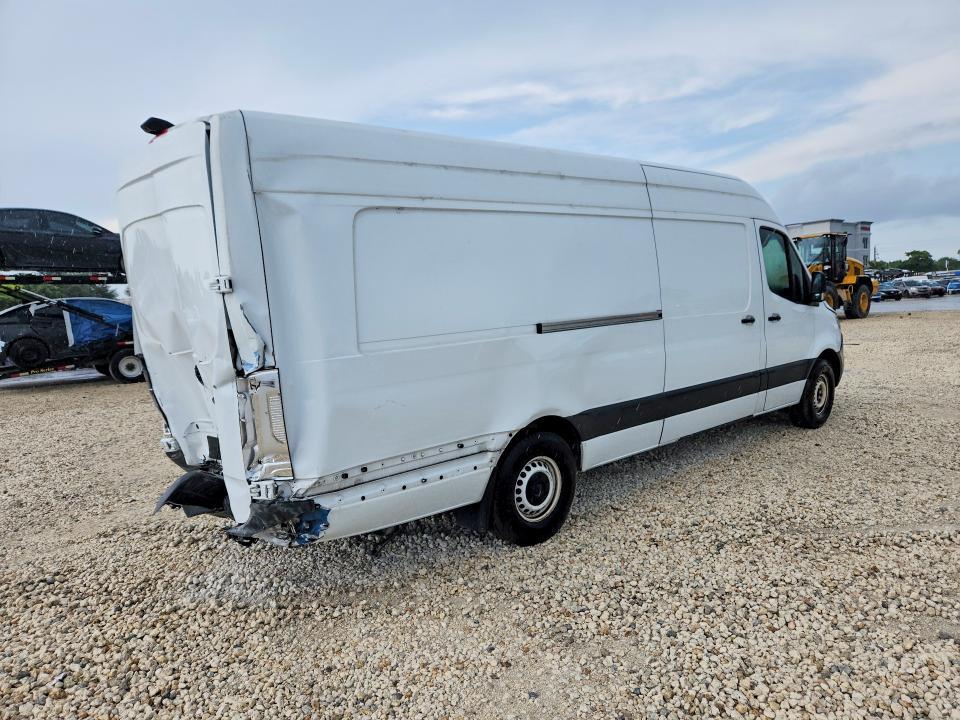 61246486 :رقم المزاد ، W1Y4KDHY1PT140348 vin ، 2023 Mercedes-benz Sprinter مزاد بيع