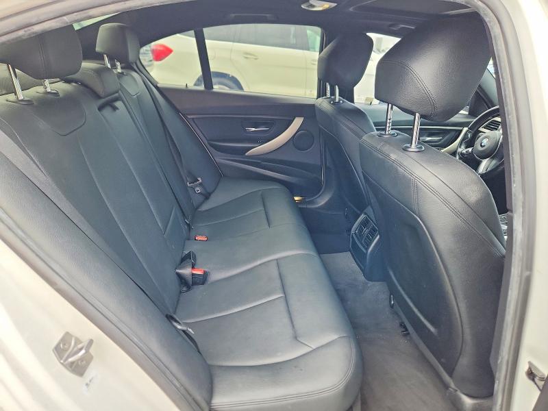 Aukcja sprzedaży 2016 Bmw 320, vin: WBA8E1G52GNT37761, numer aukcji: 64027676