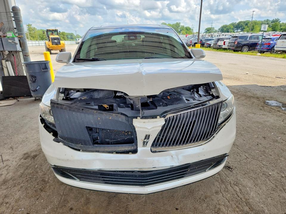 Продажа на аукционе авто 2015 Lincoln Mkt, vin: 2LMHJ5AT4FBL03652, номер лота: 65485576