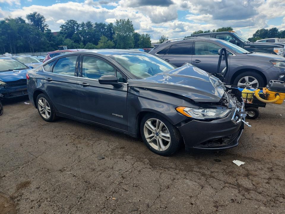 2018 Ford Fusion მანქანა იყიდება აუქციონზე, vin: 3FA6P0UU9JR142258, აუქციონის ნომერი: 66092236