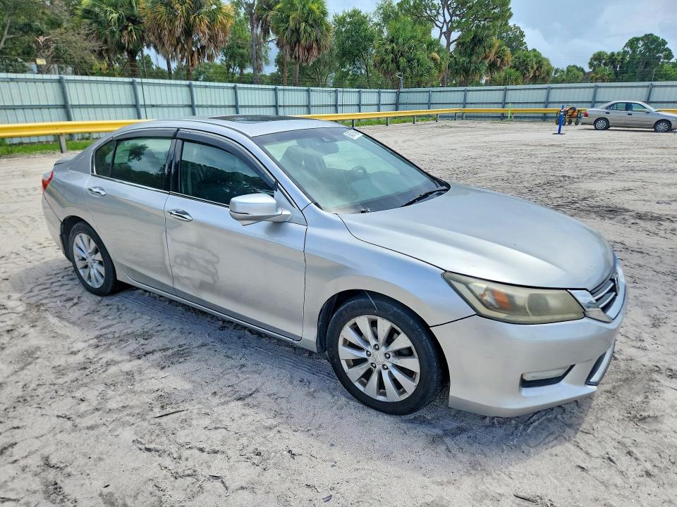 64571656 :رقم المزاد ، 1HGCR3F83DA002828 vin ، 2013 Honda Accord مزاد بيع