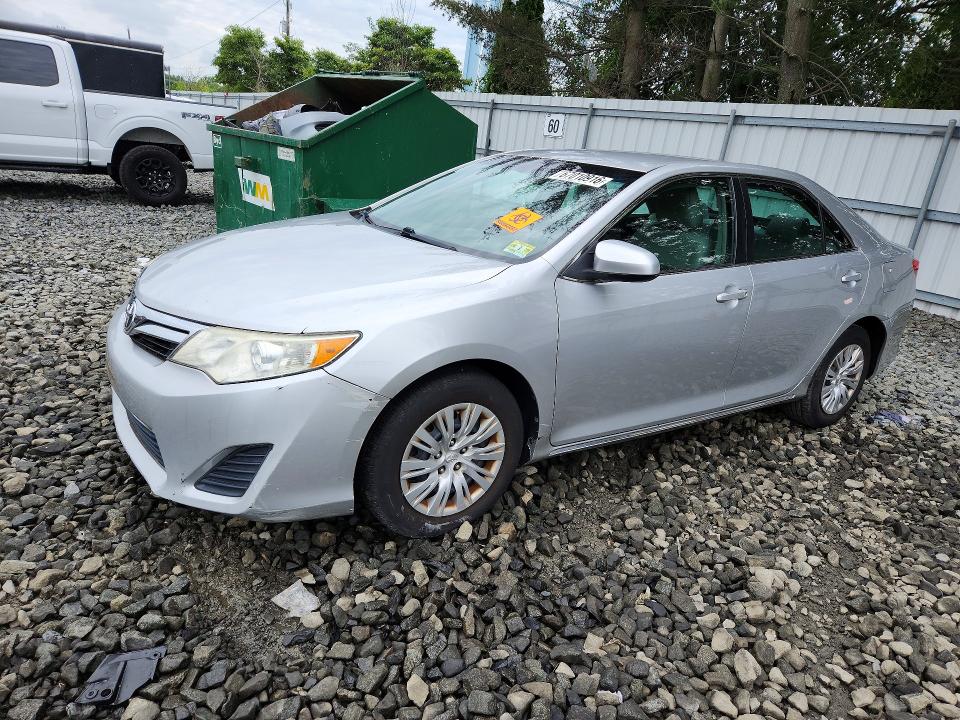 67010916 :رقم المزاد ، 4T4BF1FK4ER394903 vin ، 2014 Toyota Camry مزاد بيع