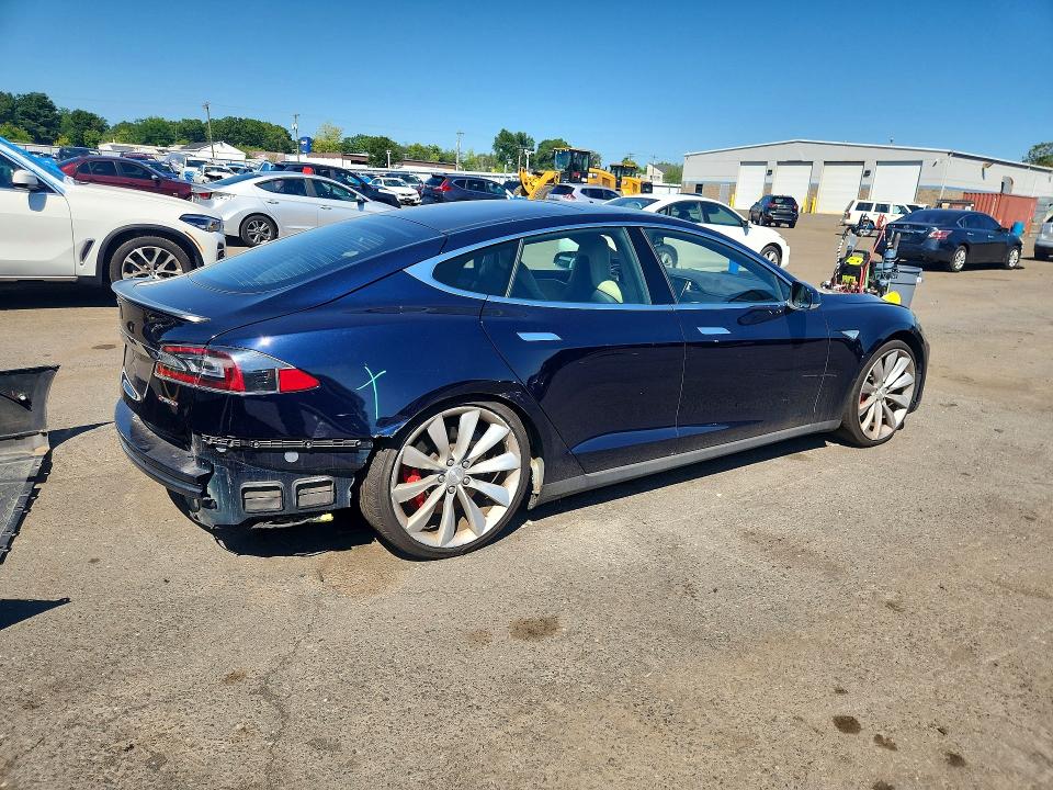 Aukcja sprzedaży 2015 Tesla Model S, vin: 5YJSA1H21FFP70204, numer aukcji: 63736286