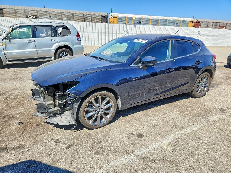 Продаж на аукціоні авто 2018 Mazda 3, vin: 3MZBN1L34JM198678, номер лоту: 67307186