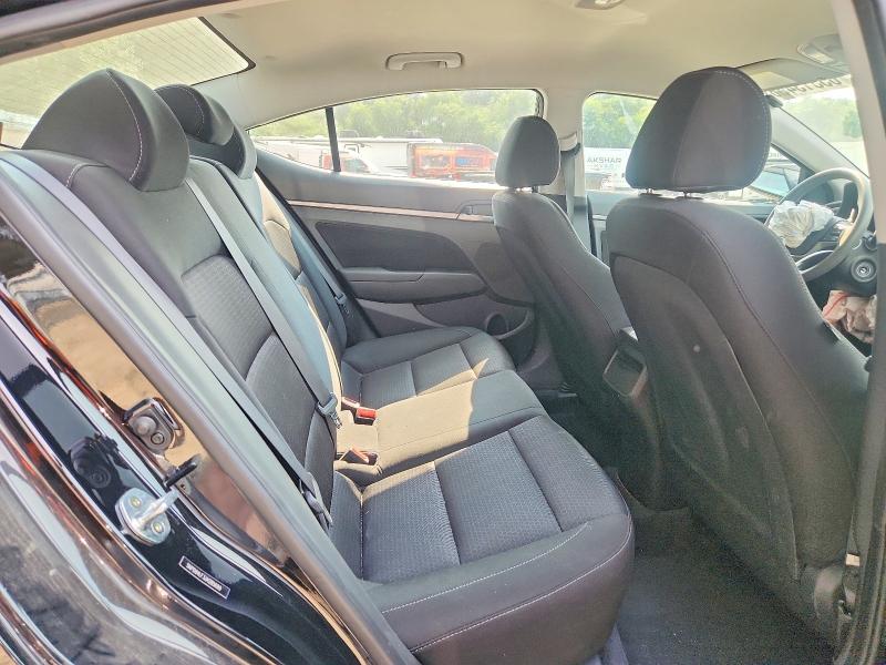 65313456 :رقم المزاد ، 5NPD84LF3JH285699 vin ، 2018 Hyundai Elantra مزاد بيع