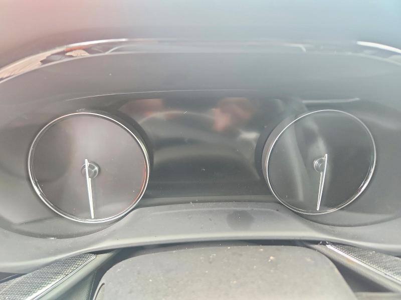2021 Buick Envision მანქანა იყიდება აუქციონზე, vin: LRBFZPR40MD120604, აუქციონის ნომერი: 63922646