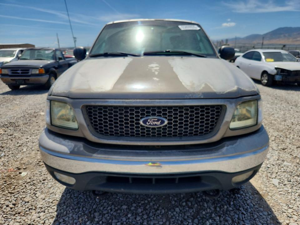 65809926 :رقم المزاد ، 1FTRX18L02NB60389 vin ، 2002 Ford F150 مزاد بيع