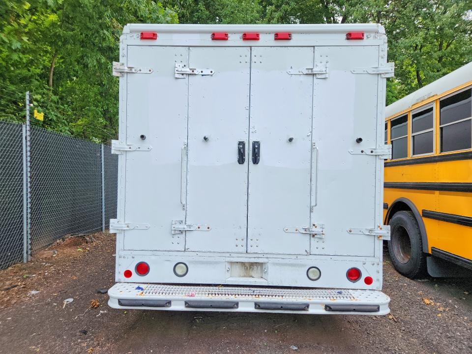 2004 Freightliner Mt45 Chassis მანქანა იყიდება აუქციონზე, vin: 4UZAANCP74CM43382, აუქციონის ნომერი: 62080646