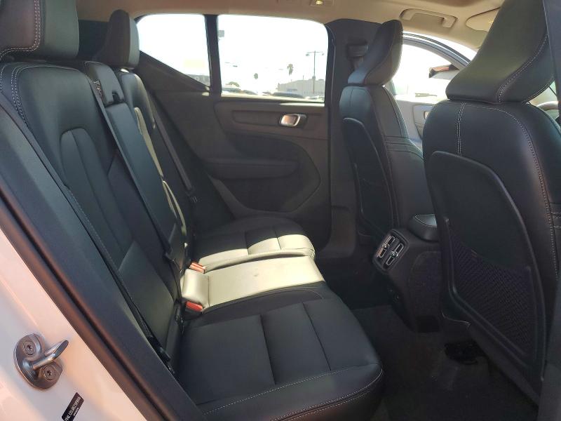 67371936 :رقم المزاد ، YV4L12UJ0S2509096 vin ، 2025 Volvo Xc40 مزاد بيع