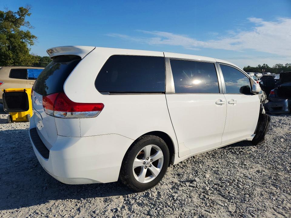 65861506 :رقم المزاد ، 5TDKA3DC0CS013991 vin ، 2012 Toyota Sienna مزاد بيع