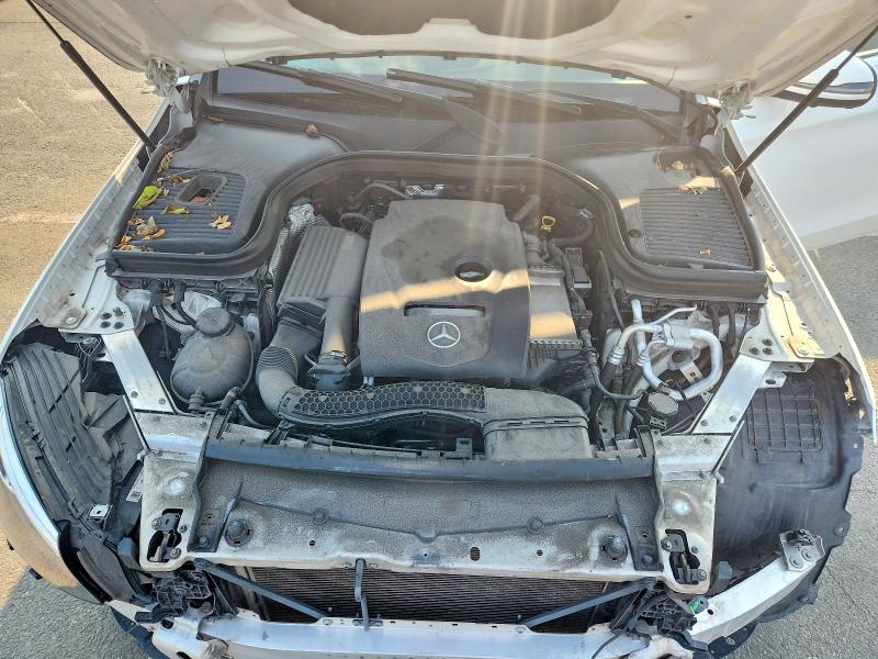64549976 :رقم المزاد ، WDC0G4KB9HV007586 vin ، 2017 Mercedes-benz Glc مزاد بيع