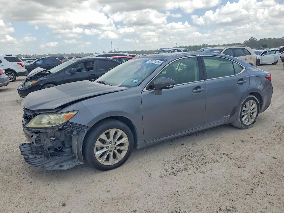64571966 :رقم المزاد ، JTHBW1GG0D2002999 vin ، 2013 Lexus Es مزاد بيع