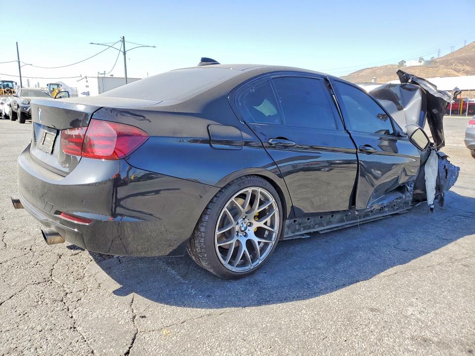 63929446 :رقم المزاد ، WBA3A9G59ENS65412 vin ، 2014 Bmw 335 مزاد بيع