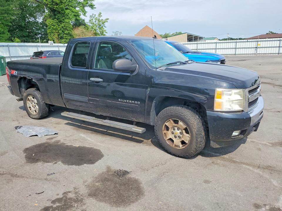 Продажа на аукционе авто 2011 Chevrolet Silverado, vin: 1GCRKSE32BZ166065, номер лота: 64698276