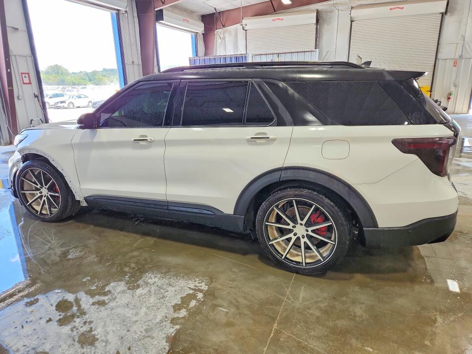 66458496 :رقم المزاد ، 1FM5K8GC1PGB28226 vin ، 2023 Ford Explorer مزاد بيع