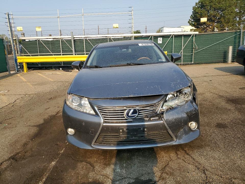 2013 Lexus Es მანქანა იყიდება აუქციონზე, vin: JTHBW1GG3D2021885, აუქციონის ნომერი: 61936786
