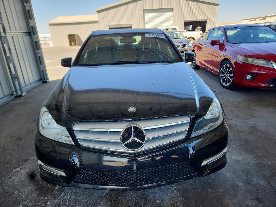 Продажа на аукционе авто 2013 Mercedes-benz C, vin: WDDGF4HB0DR242790, номер лота: 66455876