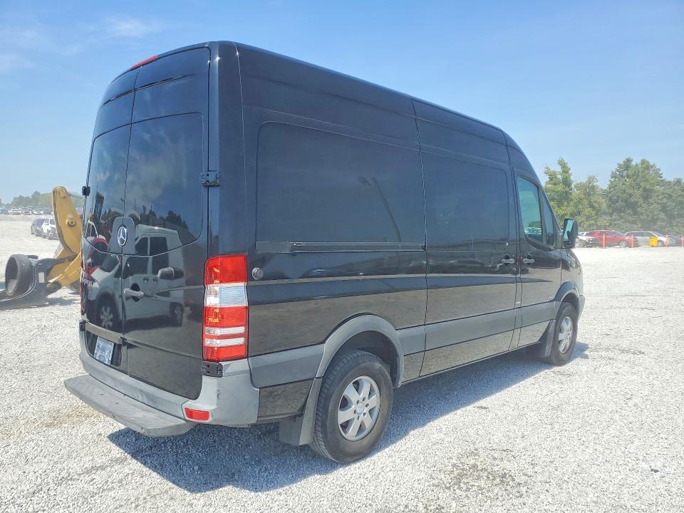 65988666 :رقم المزاد ، WDZPE7CC7A5478810 vin ، 2010 Mercedes-benz Sprinter مزاد بيع