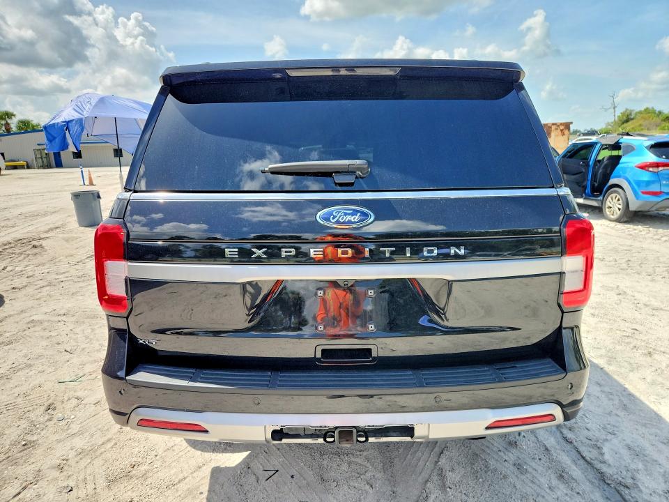 2024 Ford Expedition მანქანა იყიდება აუქციონზე, vin: 1FMJU1H89REA19585, აუქციონის ნომერი: 66337426
