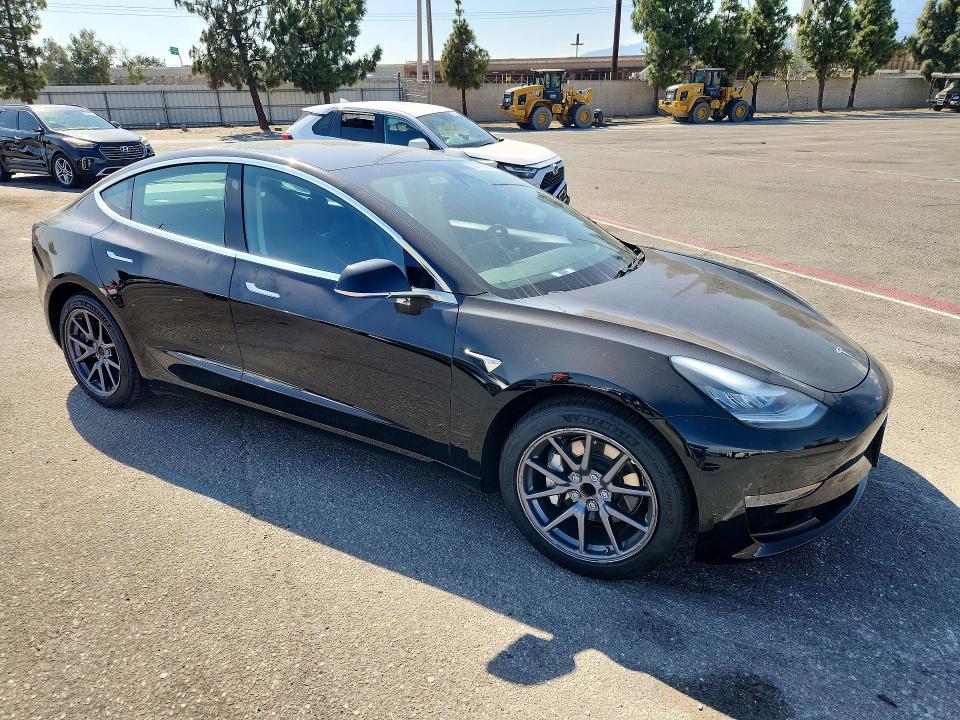 Продажа на аукционе авто 2019 Tesla Model 3, vin: 5YJ3E1EA3KF399075, номер лота: 64415636